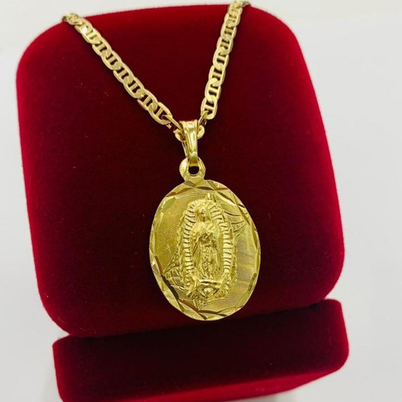 14K Gold Filed Virgen de Guadalupe Necklace 20" Pendant for Womens Medalla 26x18 - Picture 1 of 5